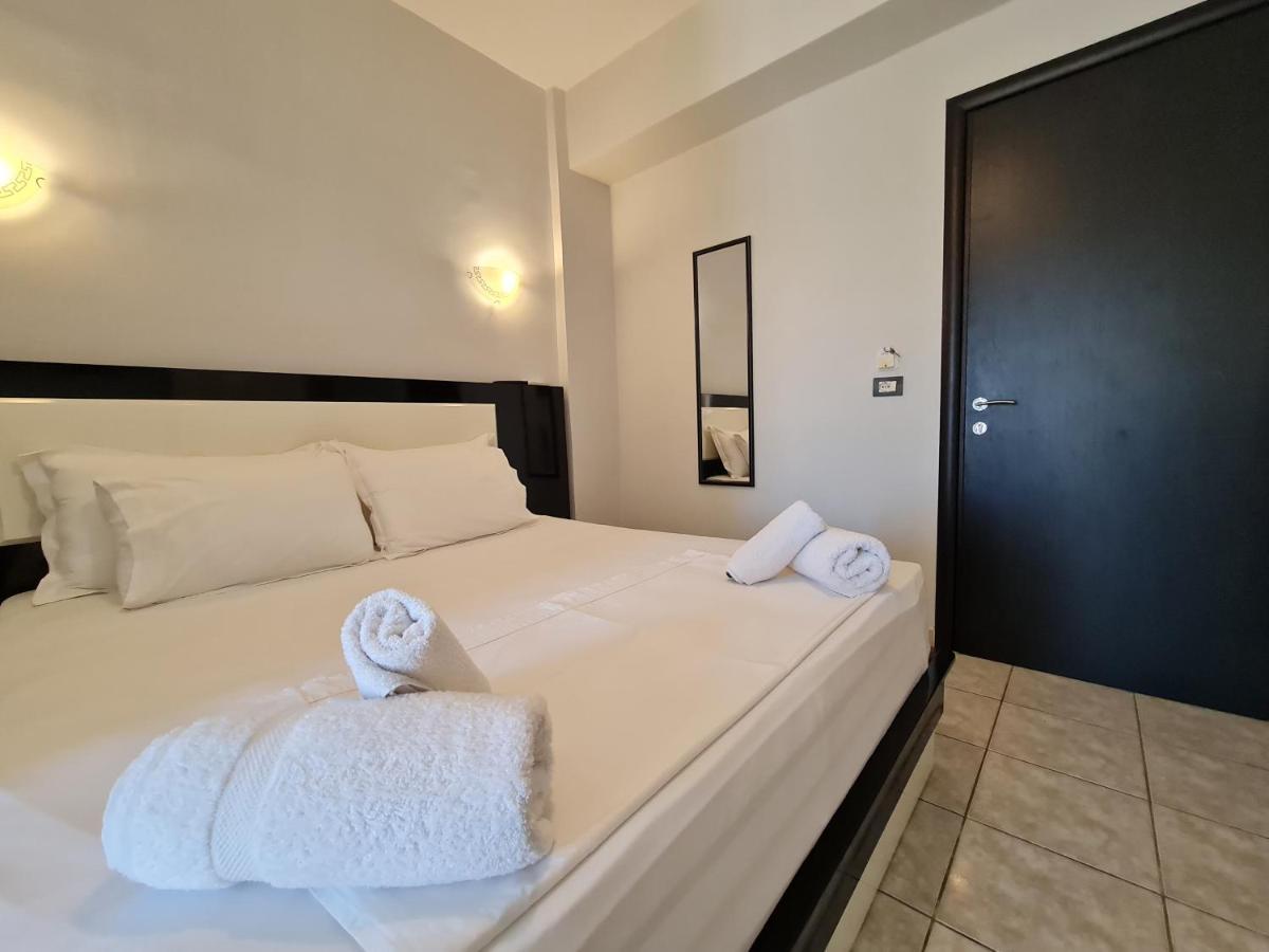 Hotel Ardiani Ksamil Extérieur photo