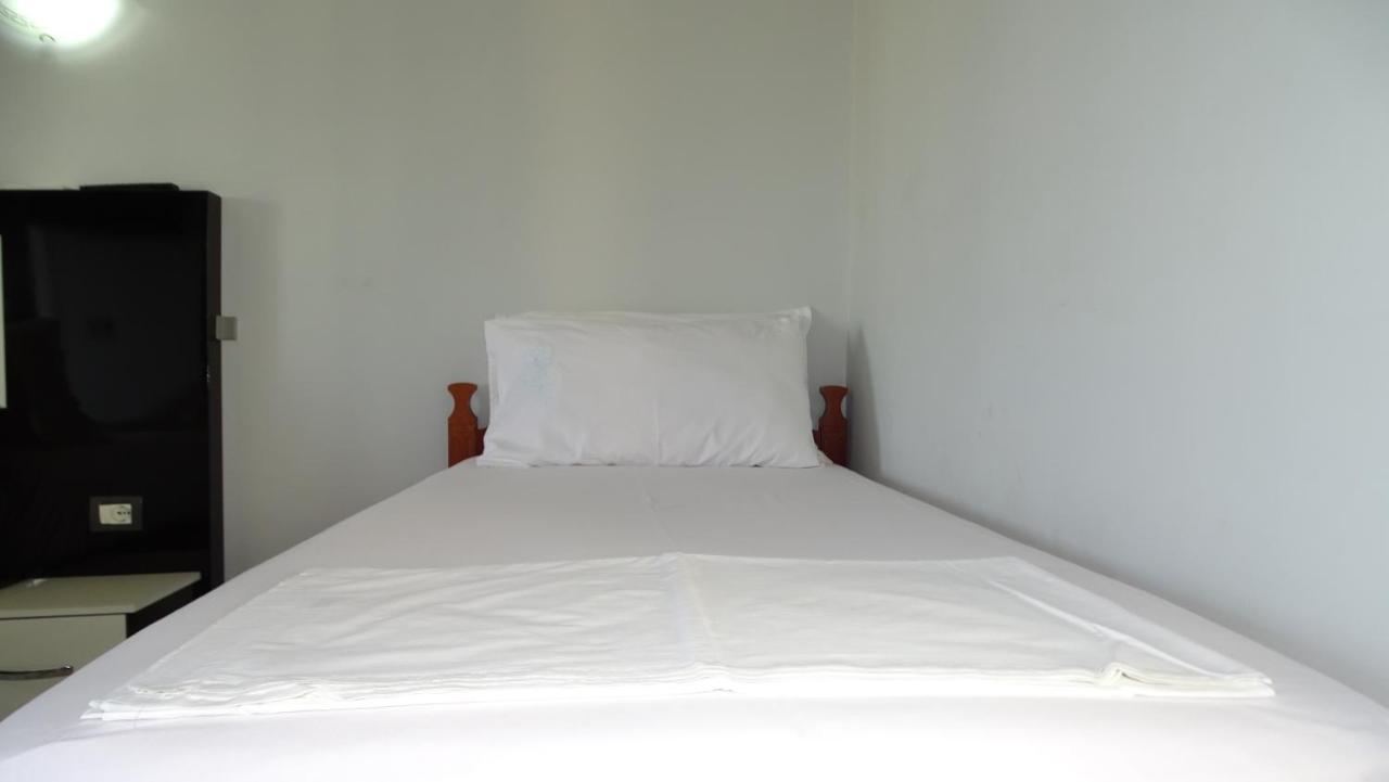 Hotel Ardiani Ksamil Extérieur photo