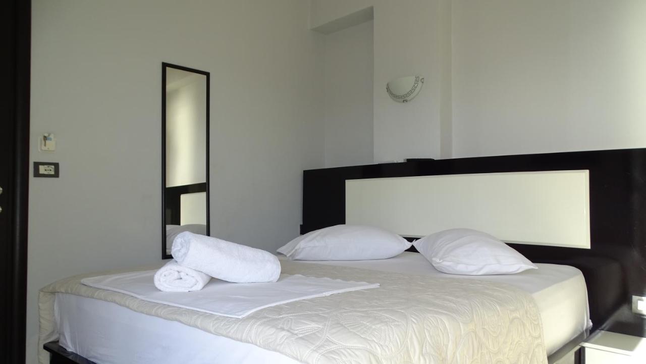 Hotel Ardiani Ksamil Extérieur photo