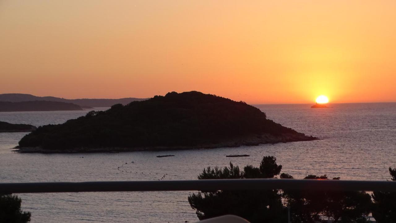 Hotel Ardiani Ksamil Extérieur photo
